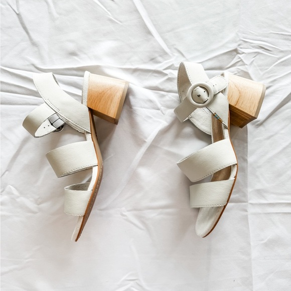 TOMS brand Grace Sandal NWT from boutique liquidation! - Picture 3 of 6